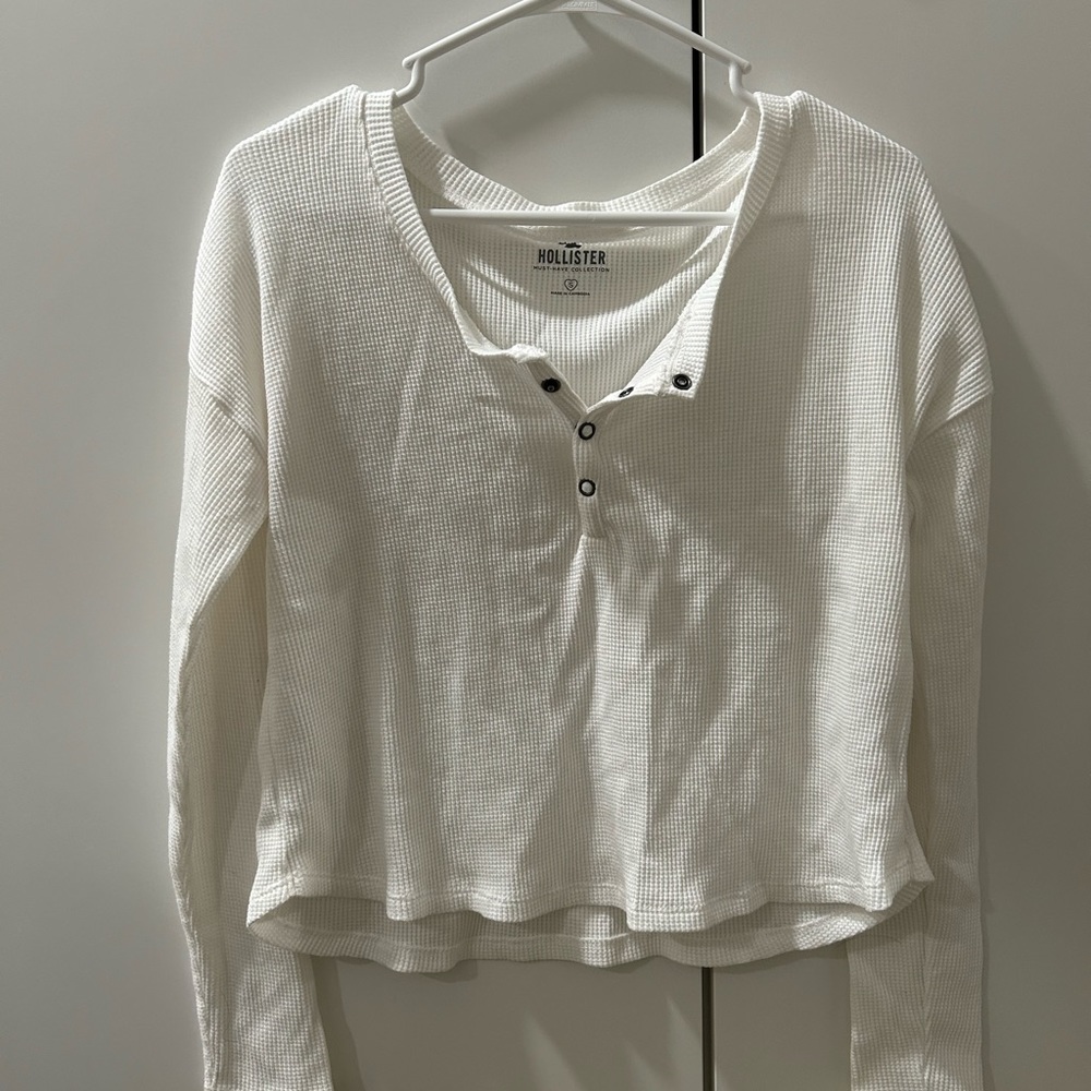 Hollister white waffle knit long sleeve with buttons